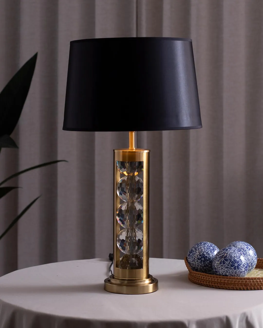 'Exquisite Lighting' Crystal Table Lamp